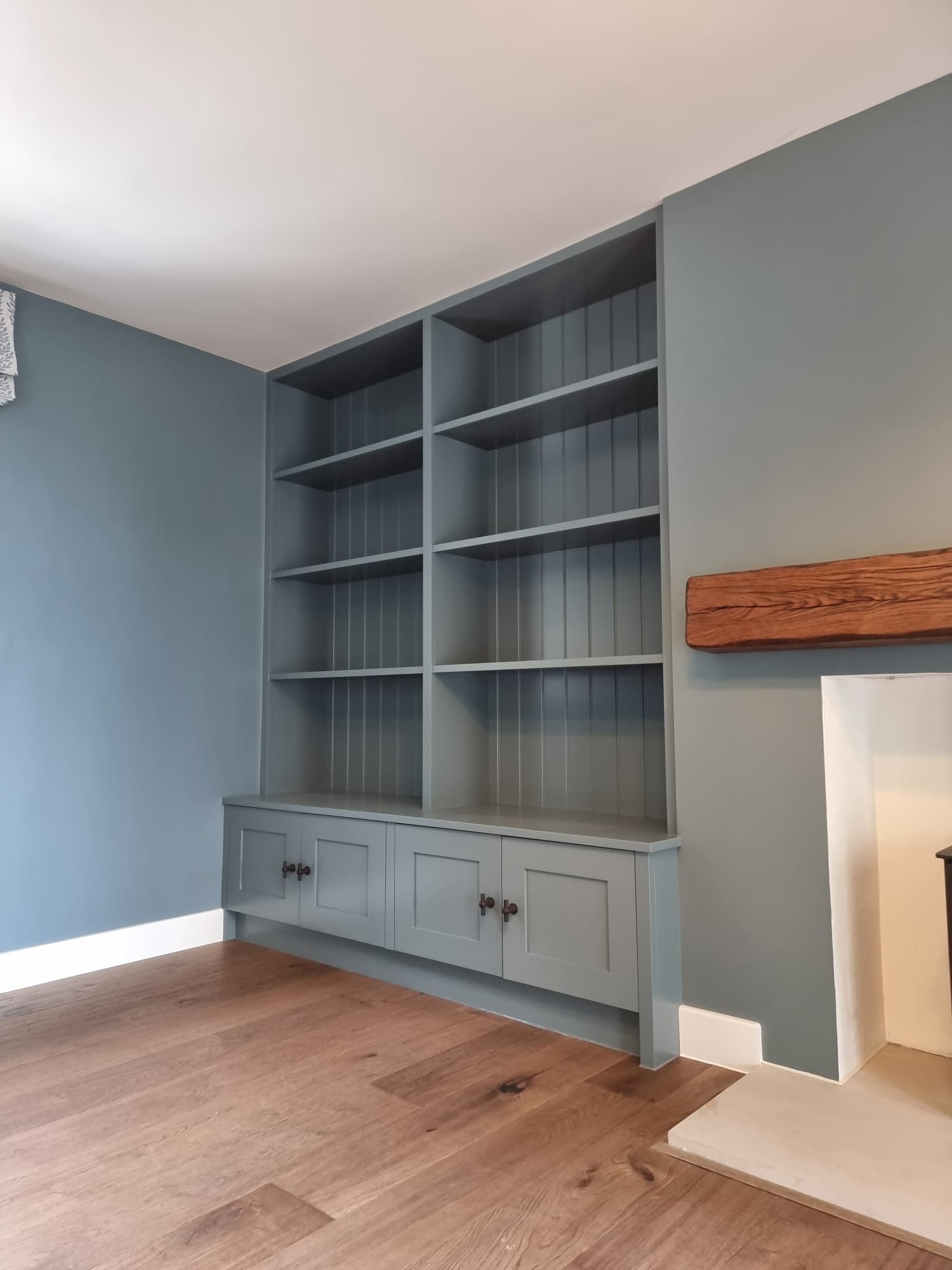 Bespoke timber bookcase by Kings Stag Joinery